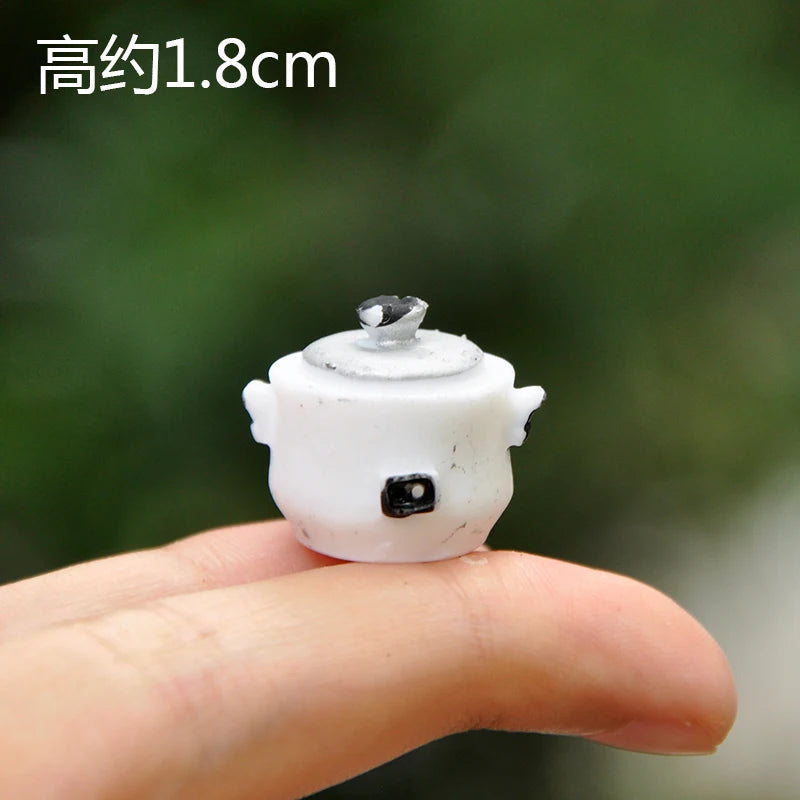 Retro Appliances Model Miniature Camera Gramophone TV Radio Fan Wall Clock DIY Doll House Decor, Terrarium Landscape Figurines