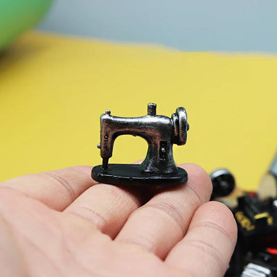 Retro Appliances Model Miniature Camera Gramophone TV Radio Fan Wall Clock DIY Doll House Decor, Terrarium Landscape Figurines