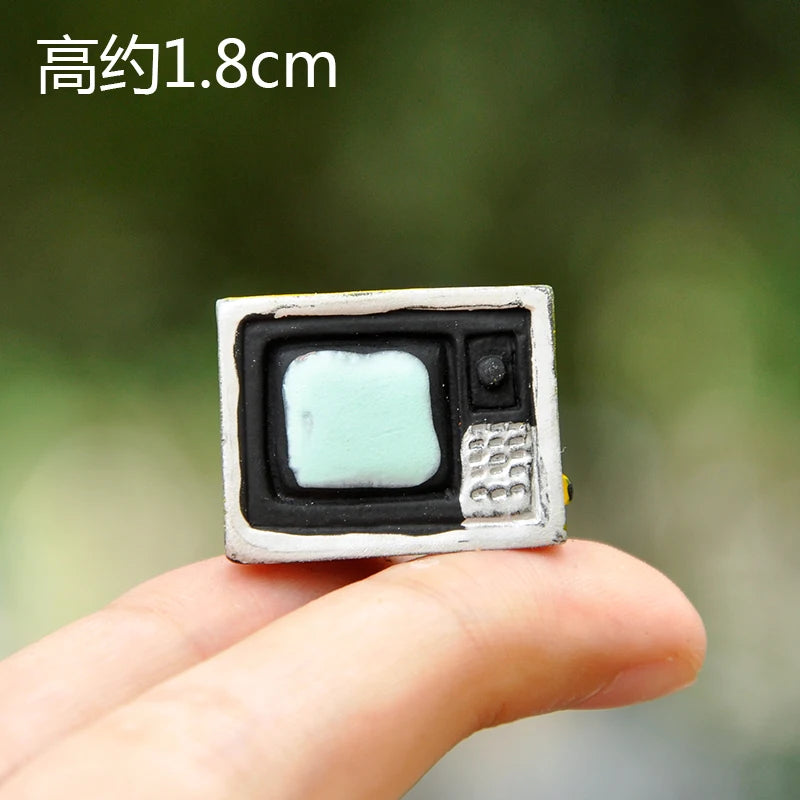 Retro Appliances Model Miniature Camera Gramophone TV Radio Fan Wall Clock DIY Doll House Decor, Terrarium Landscape Figurines
